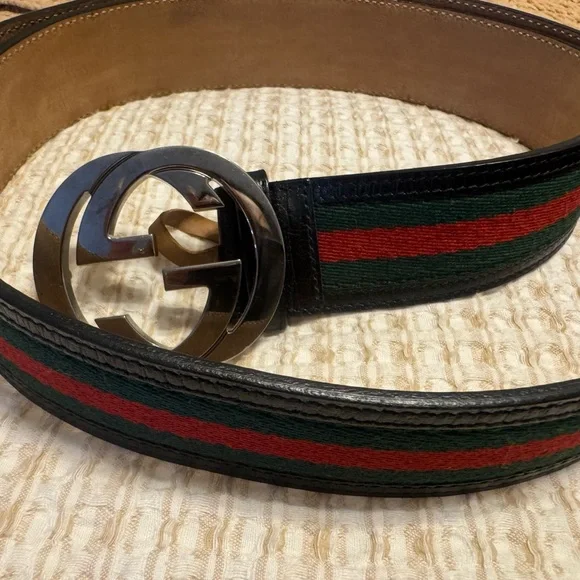 Gucci Black and Green Bag with Signature Style
